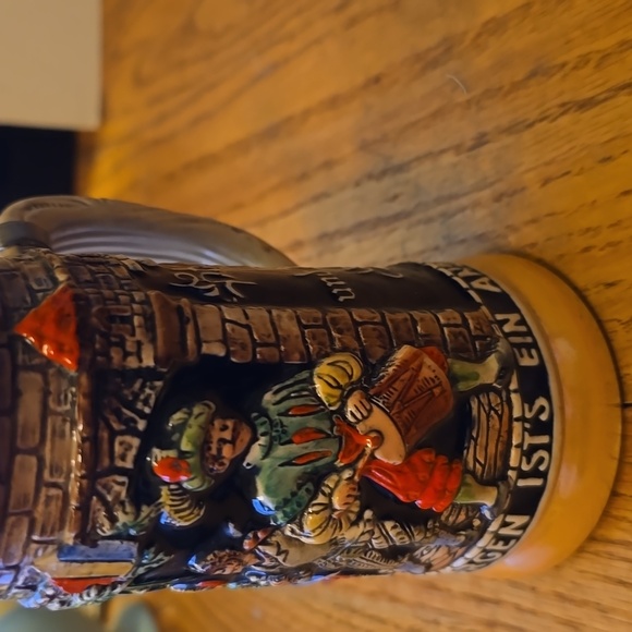 Vintage German Biersteins with Pewter Lids - Set of 2 - Picture 11 of 11